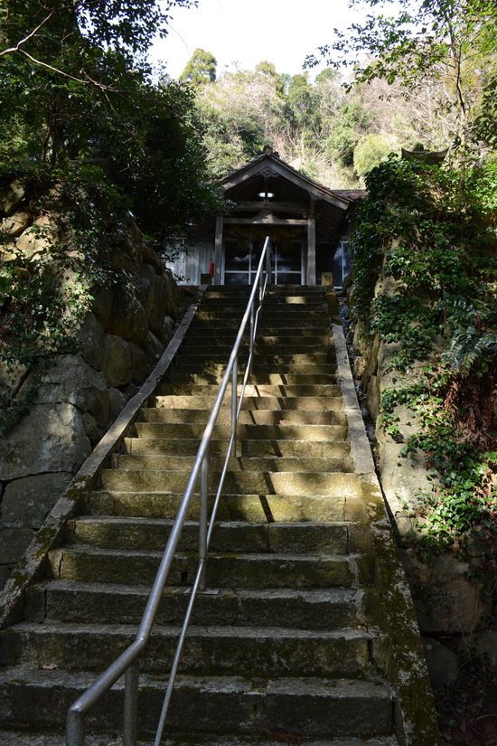 Sasago-ura